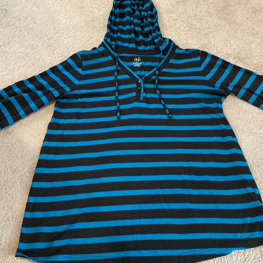 MATERNITY: Black/Teal Long sleeve hooded button top size XL